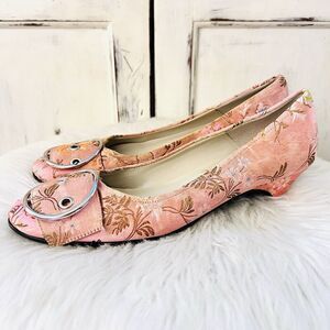 Anne Klein GO Pink Satin Floral Silver Buckle Low Kitten Heel Dress Shoes Sz 8.5